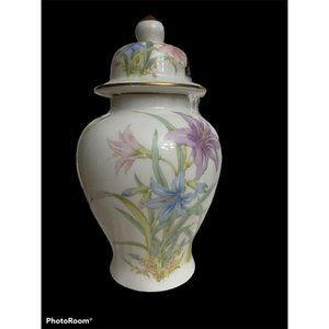 KYOEI Japan Floral Porcelain Vase Jar Urn W/ Lid Pastel Colors Flowers Butterfly